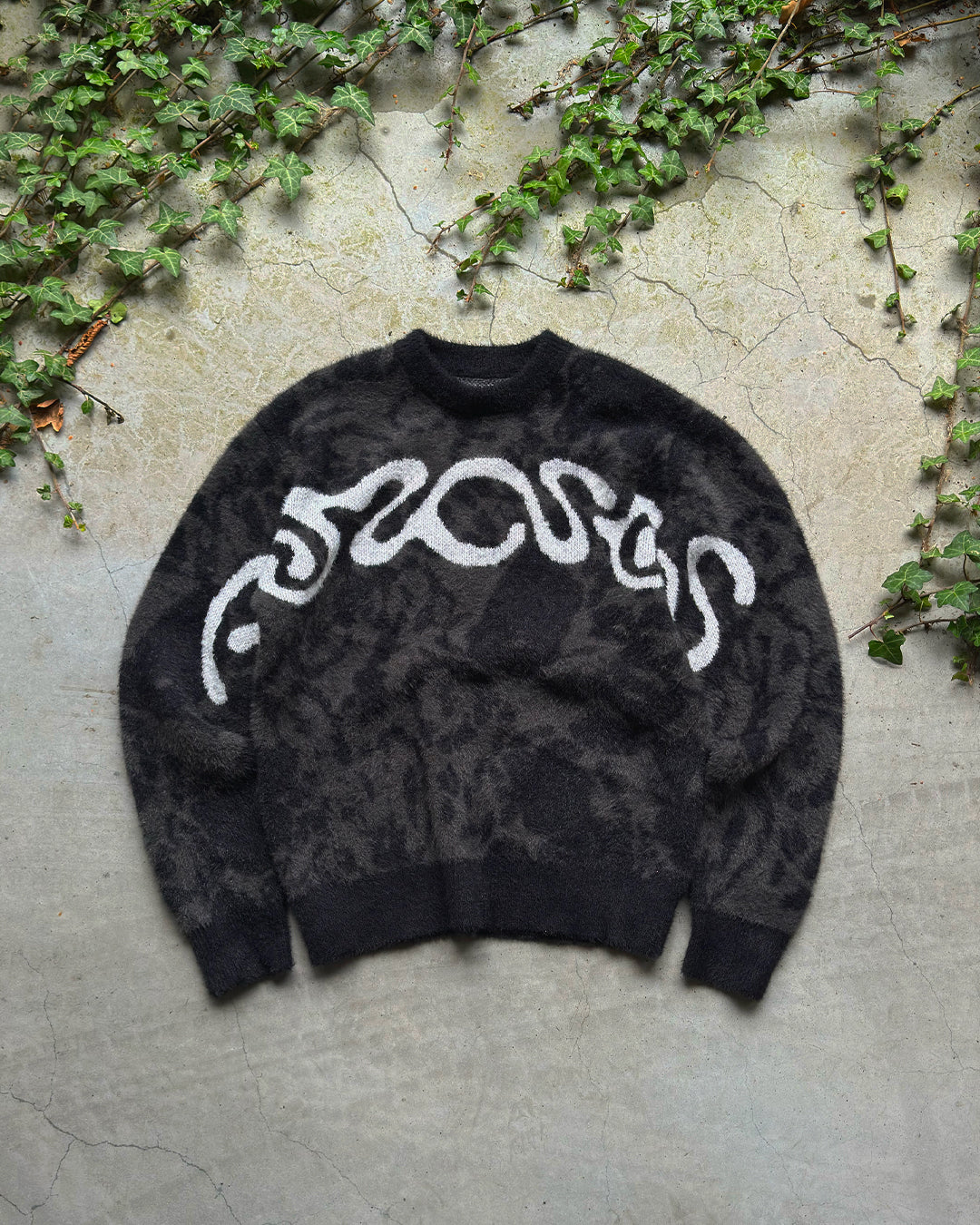 OBSIDIAN FLUFF KNIT